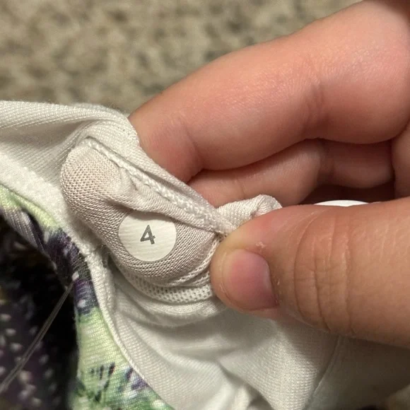 Lululemon Amala Tank - Picture 4 of 6